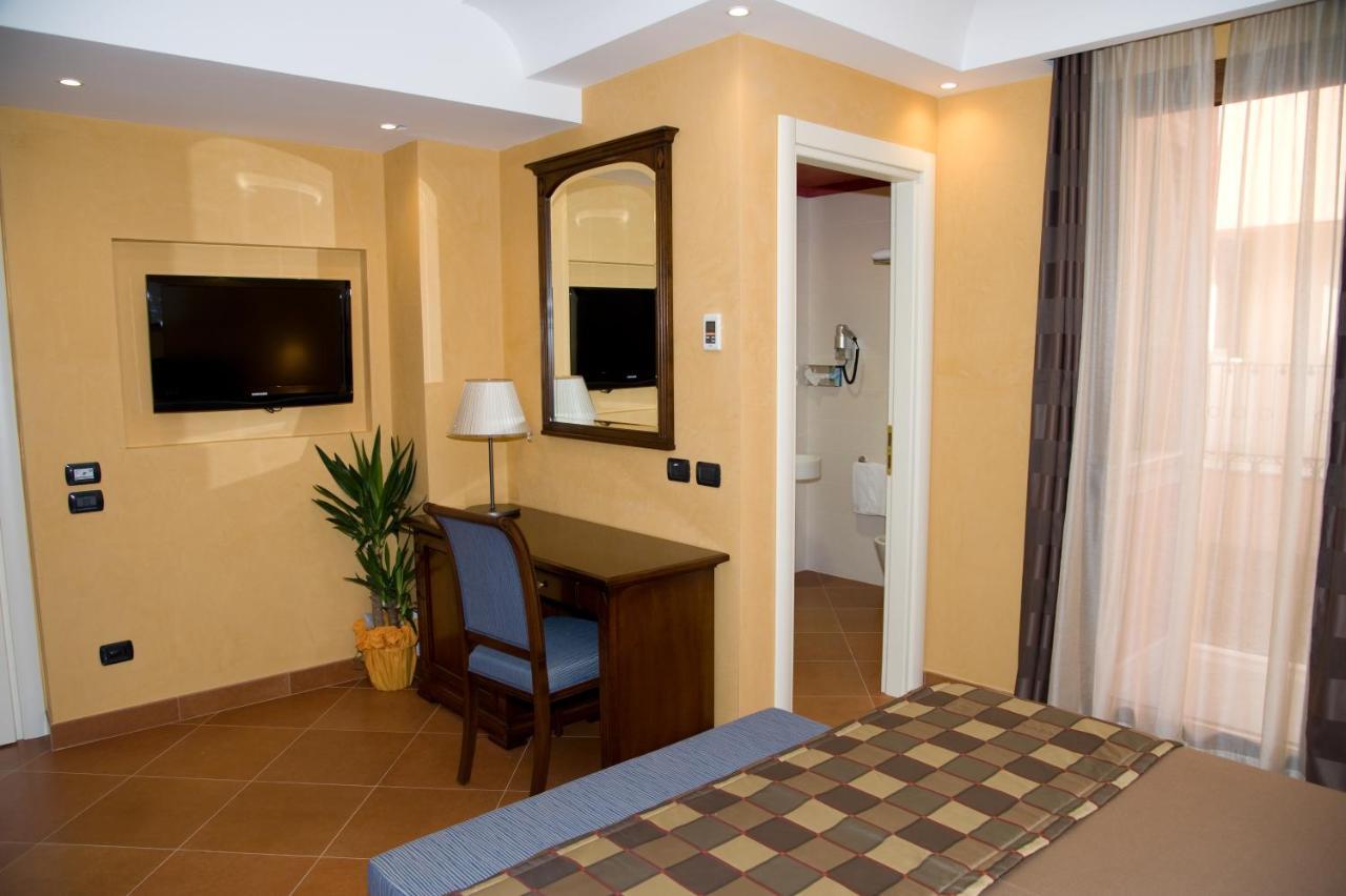 Artemis Hotel Cefalù Esterno foto